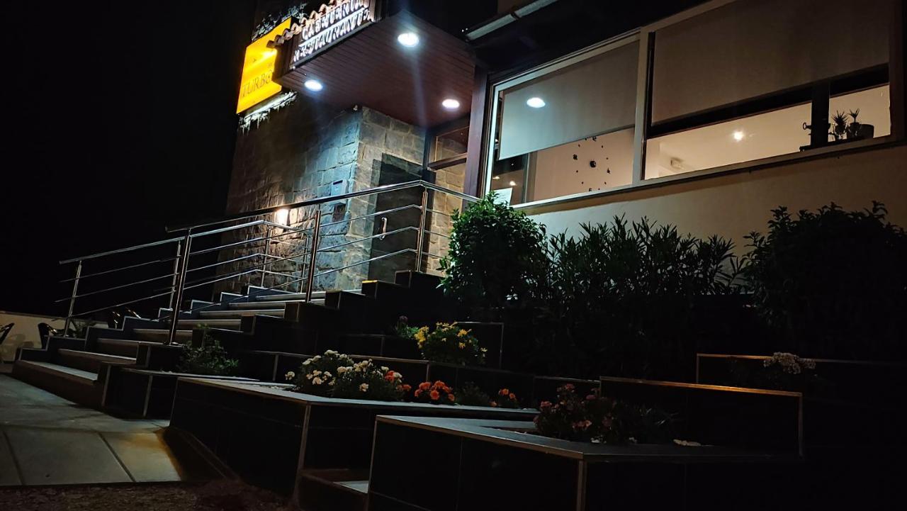 Hostal Turbon Campo  Exterior photo