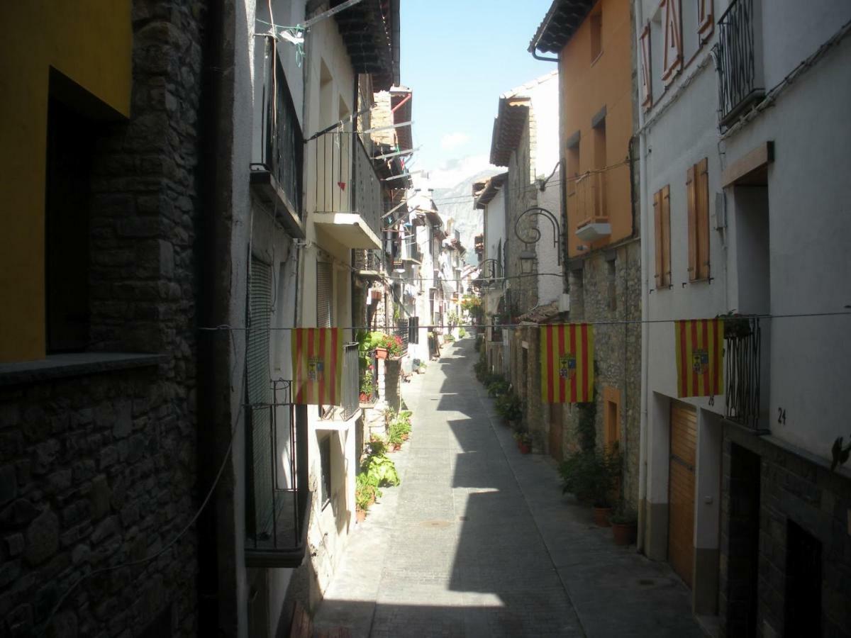 Hostal Turbon Campo  Exterior photo